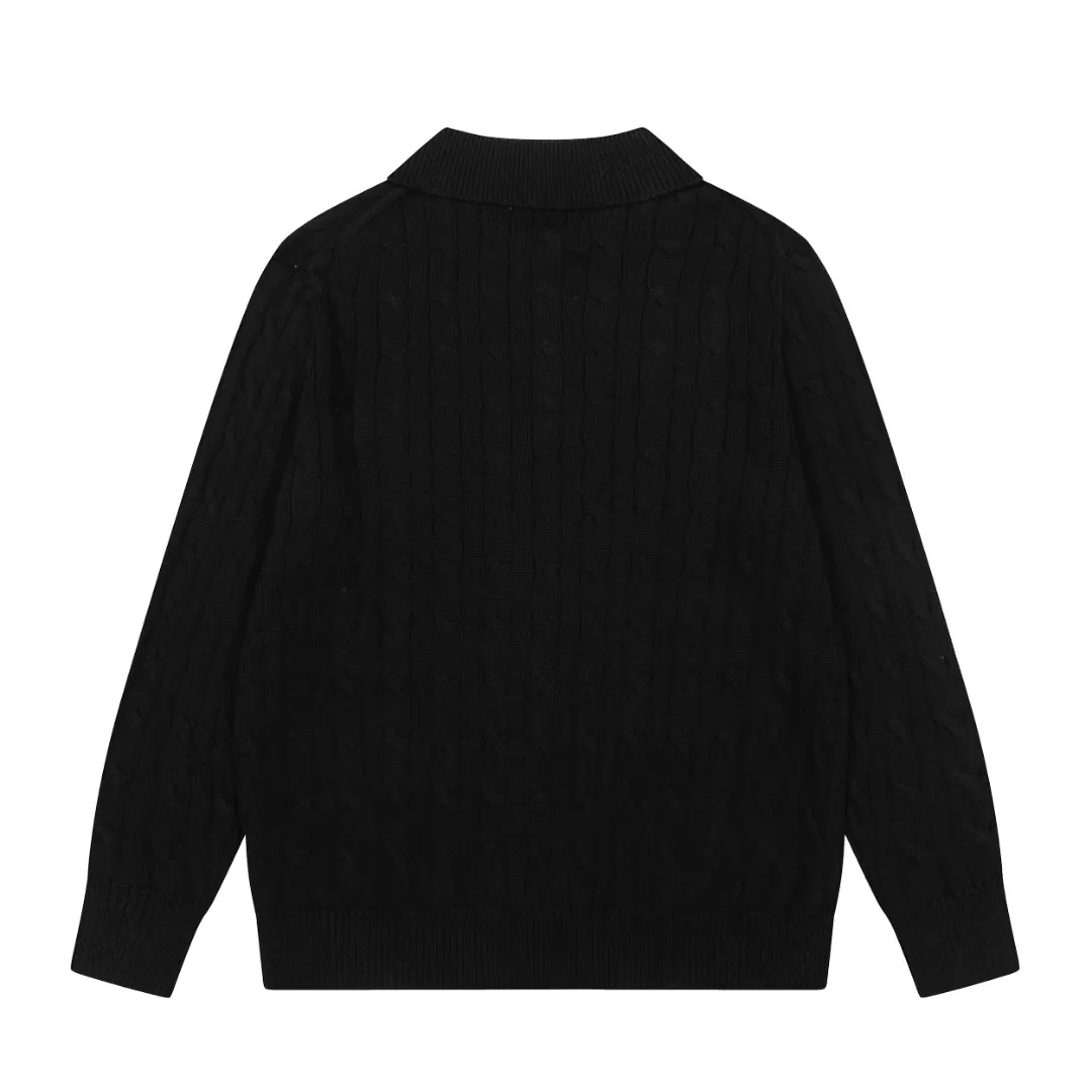 P250 Top quality" Style number: DS862# (not off the shelves all year round) [Ralph Lauren autumn and winter solid color pony embroidery logo knitted POLO lapel sweater] ✅Ralph Lauren Ralph Lauren classic basic lapel POLO same style knitted autumn and winter sweater for men and women ✅Main supplier platform live broadcast Wholesale entity Replenish when out of stock Not off the shelf ✅ZP quality 1:1 version Scan the code to enter the GF website Counter quality ✅Details and quality The only one in Guangzhou Imported high-quality cotton yarn, focusing on high-end, cost-effective, good quality needless to say ✅The version is restored to the original order, the maximum size can be worn up to 190 pounds, loose, comfortable and stress-free ✅The upper body is simple and easy to match, a must-have for men ootd, good-looking clothes are never picky, a must-have recommendation for couples' wardrobes Size: S-XL Color: Black White Gray Khaki Navy Blue White Label Navy Blue Red Label